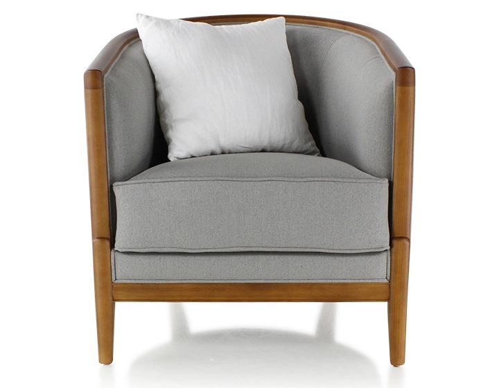 Fauteuil ancien bois teinte merisier et tissu gris clair Fauteuil ancien bois teinte merisier et tissu gris clair