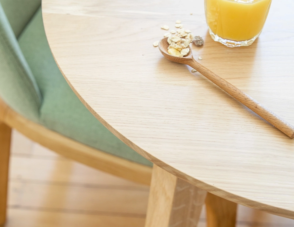 Table extensible en chêne 6 à 12 personnes avec plateau et allonges bois teinte naturelle 140x100 cm Table extensible en chêne 6 à 12 personnes avec plateau et allonges bois teinte naturelle 140x100 cm