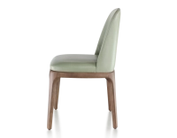 Chaise design bois teinte marron foncé et cuir vert sauge Chaise design bois teinte marron foncé et cuir vert sauge