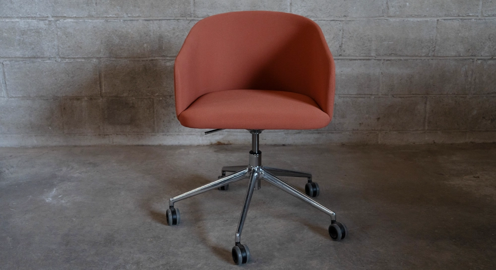 Chaise de bureau à roulette assise tissu rose