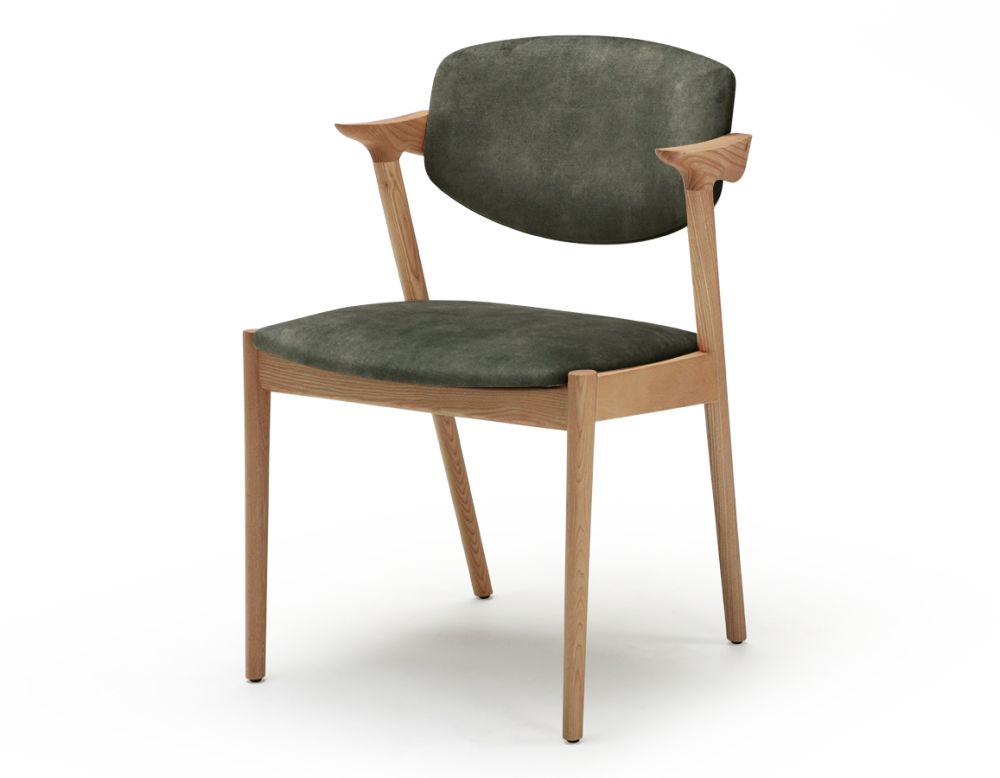 Chaise scandinave bois teinte naturelle assise tissu velours vert forêt Chaise scandinave bois teinte naturelle assise tissu velours vert forêt
