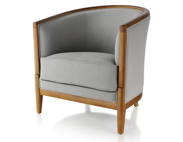 Fauteuil ancien bois teinte merisier et tissu gris clair Fauteuil ancien bois teinte merisier et tissu gris clair