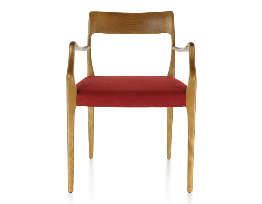 Chaise scandivave avec accoudoirs bois teinte merisier assise tissu bordeaux