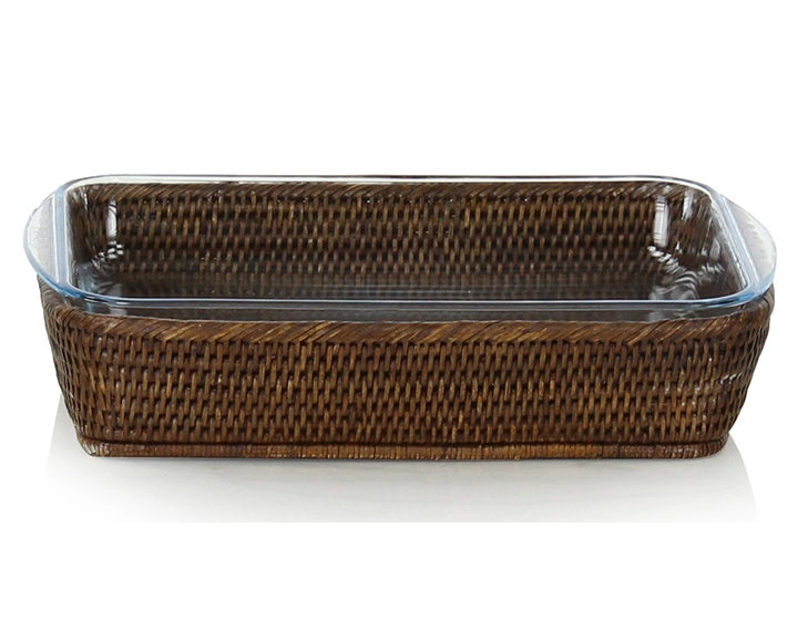Rectangular Pyrex dish with brown rattan stand Rectangular Pyrex dish with brown rattan stand