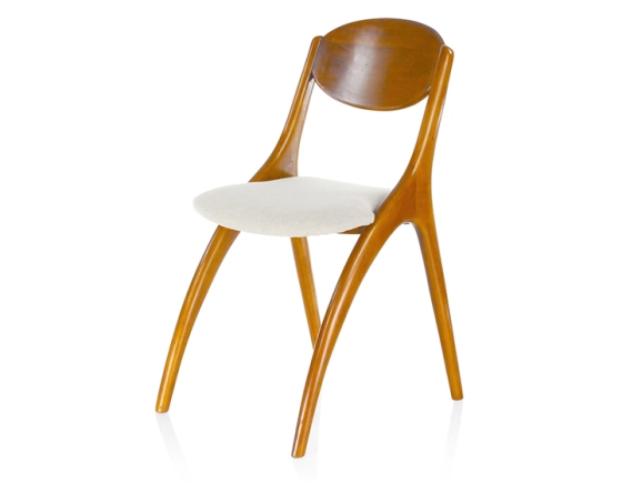 Chaise scandinave bois teinte merisier et tissu beige
