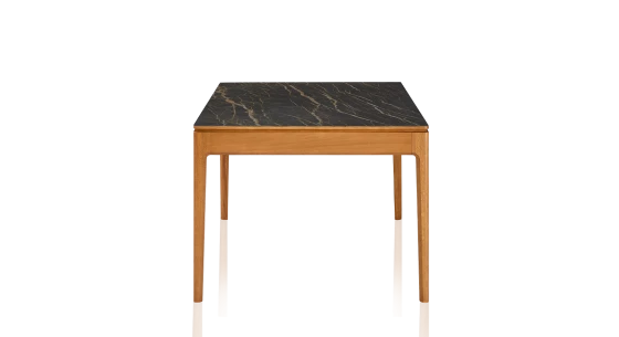 Table salle à manger 6 à 8 personnes en chêne et céramique avec bois teinte merisier et plateau céramique effet marbre noir 140x90 cm