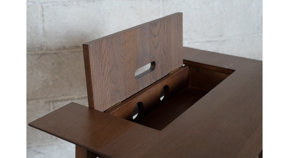 Bureau design en chêne teinte marron foncé l80 cm