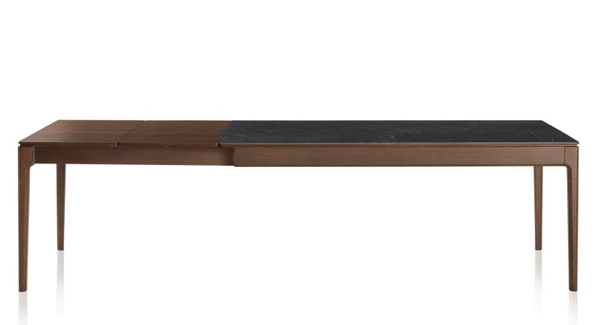 Table extensible en chêne et céramique allonges bois avec bois teinte marron foncé et plateau céramique effet ardoise 140x90 cm
