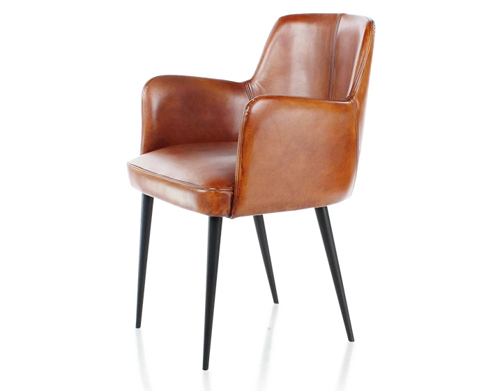 Chaise vintage avec accoudoirs cuir marron clair - pieds noirs