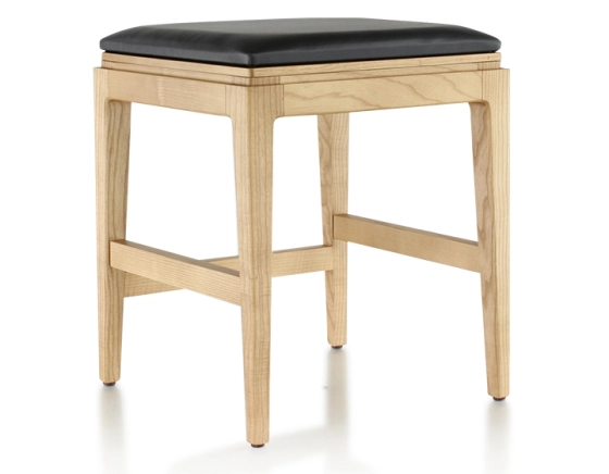 Tabouret design H45 cm bois teinte naturelle assise cuir ébène