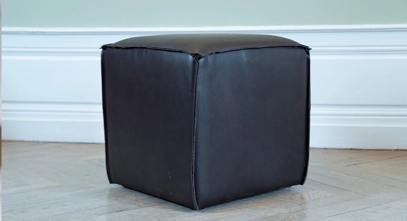Pouf cuir de vachette chocolat Pouf cuir de vachette chocolat