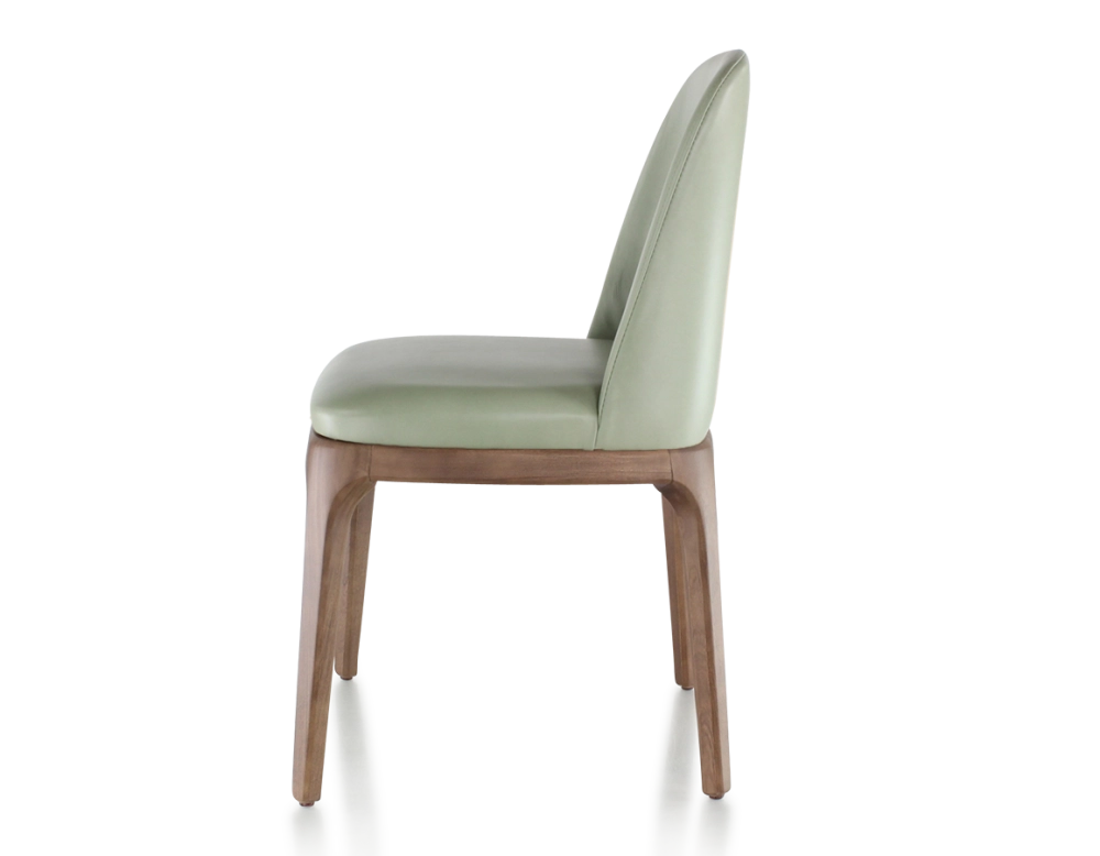 Chaise design bois teinte marron foncé et cuir vert sauge Chaise design bois teinte marron foncé et cuir vert sauge