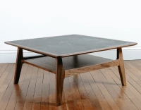 Table basse carré en noyer et céramique bois teinte naturelle plateau céramique effet ardoise 100x100 cm