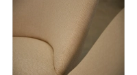 Lot de 2 fauteuils crapaud sans accoudoirs pieds bois teinte noyer et tissu chevron beige Lot de 2 fauteuils crapaud sans accoudoirs pieds bois teinte noyer et tissu chevron beige