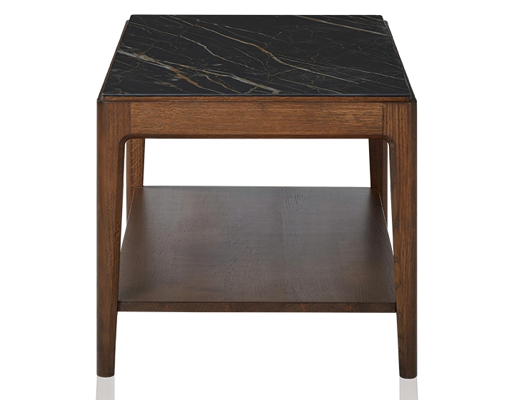 Table basse rectangulaire en chêne et céramique avec tablette en bois teinte marron foncé plateau céramique effet marbre noir 100x50 cm Table basse rectangulaire en chêne et céramique avec tablette en bois teinte marron foncé plateau céramique effet marbre noir 100x50 cm