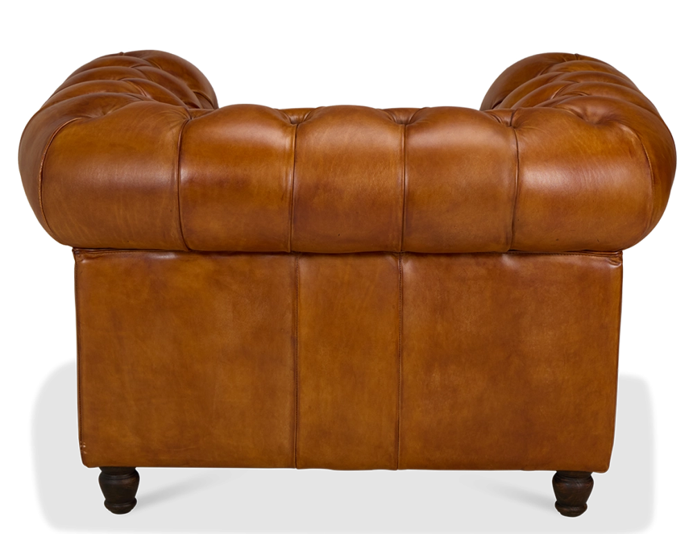Fauteuil chesterfield cuir marron clair accoudoirs cloutés Fauteuil chesterfield cuir marron clair accoudoirs cloutés