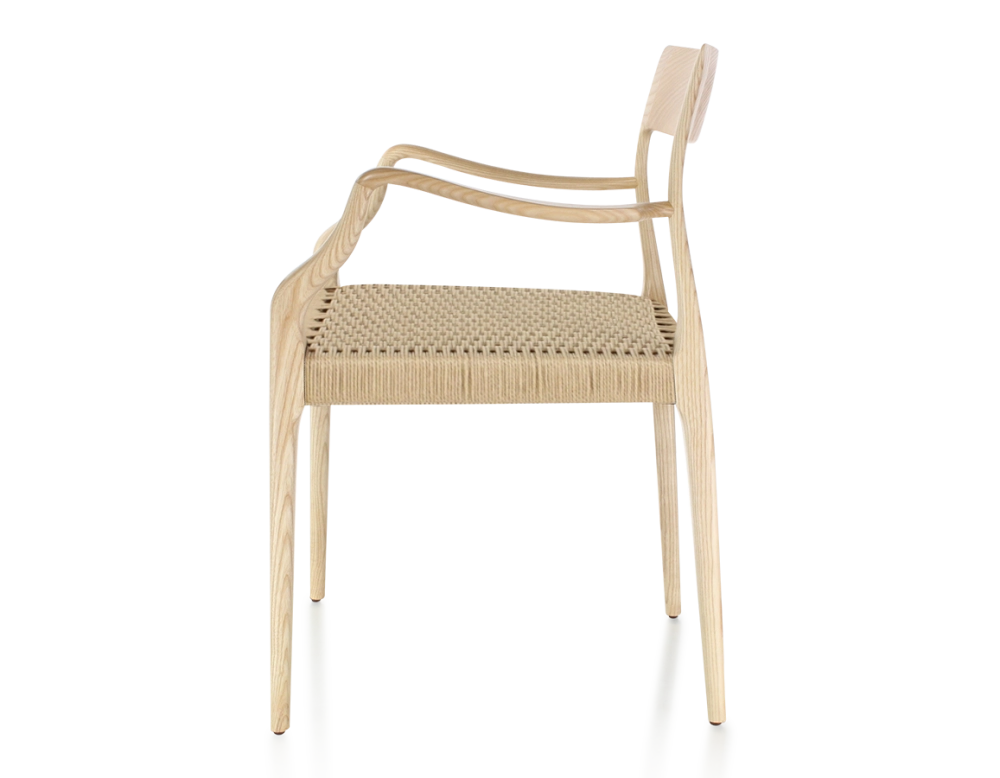 Chaise scandinave avec accoudoirs bois teinte naturelle assise corde Chaise scandinave avec accoudoirs bois teinte naturelle assise corde