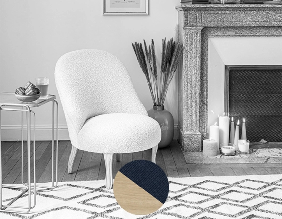 Fauteuil crapaud sans accoudoirs pieds bois teinte naturelle et tissu bleu marine