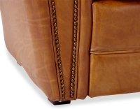 Fauteuil club cuir cognac accoudoirs cloutés Fauteuil club cuir cognac accoudoirs cloutés