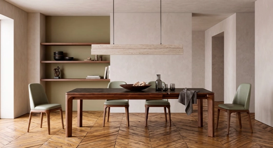 Table extensible 6 à 12 personnes en noyer et céramique allonges céramique avec bois teinte naturelle et plateau et allonge céramique effet marbre noir 200x100 cm