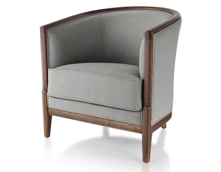 Fauteuil ancien bois teinte noyer et tissu gris clair Fauteuil ancien bois teinte noyer et tissu gris clair