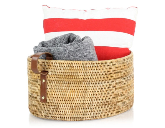 Natural rattan storage basket with leather handles, medium model