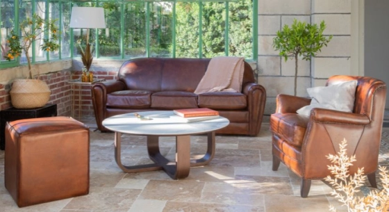 Canapé club cuir 3 places marron vintage accoudoirs passepoil