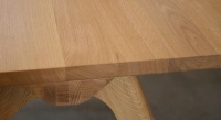 Table salle à manger en chêne 4 personnes teinte naturelle 90x90 cm Table salle à manger en chêne 4 personnes teinte naturelle 90x90 cm