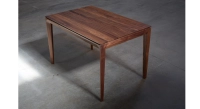 Bureau design en noyer teinte naturelle l120 cm Bureau design en noyer teinte naturelle l120 cm