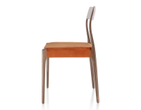 Chaise scandivave bois teinte marron foncé assise tissu velours terracotta