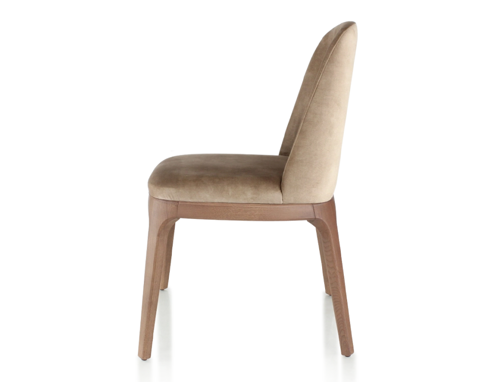 Chaise design bois teinte noyer et tissu velours taupe clair Chaise design bois teinte noyer et tissu velours taupe clair