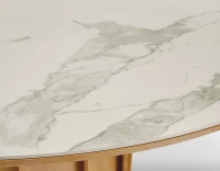 Table salle à manger ronde en chêne et céramique avec bois teinte naturelle et plateau céramique effet marbre blanc 120 cm
