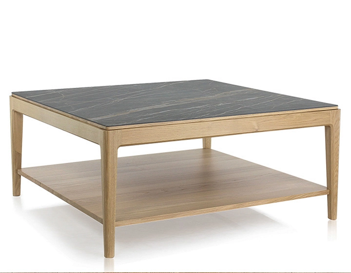 Table basse carrée en chêne et céramique avec tablette en bois teinte naturelle plateau céramique effet marbre noir 100x100 cm Table basse carrée en chêne et céramique avec tablette en bois teinte naturelle plateau céramique effet marbre noir 100x100 cm