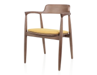 Chaise scandinave bois teinte noyer et tissu jaune Chaise scandinave bois teinte noyer et tissu jaune