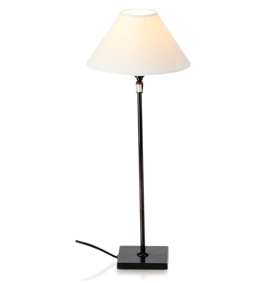 Lampe de chevet noire abat jour conique