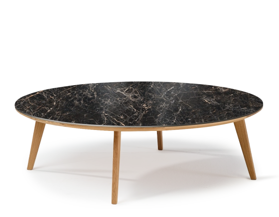 Round coffee table F1 in oak and ceramic natural wood finish tray with black marble-effect ceramic m2. 110x110x30 cm
