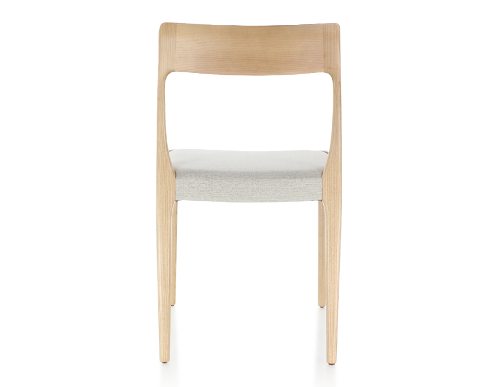 Chaise scandinave bois teinte naturelle assise tissu beige naturel Chaise scandinave bois teinte naturelle assise tissu beige naturel