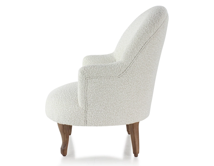 Fauteuil crapaud avec accoudoirs pieds bois teinte noyer et tissu bouclé blanc Fauteuil crapaud avec accoudoirs pieds bois teinte noyer et tissu bouclé blanc