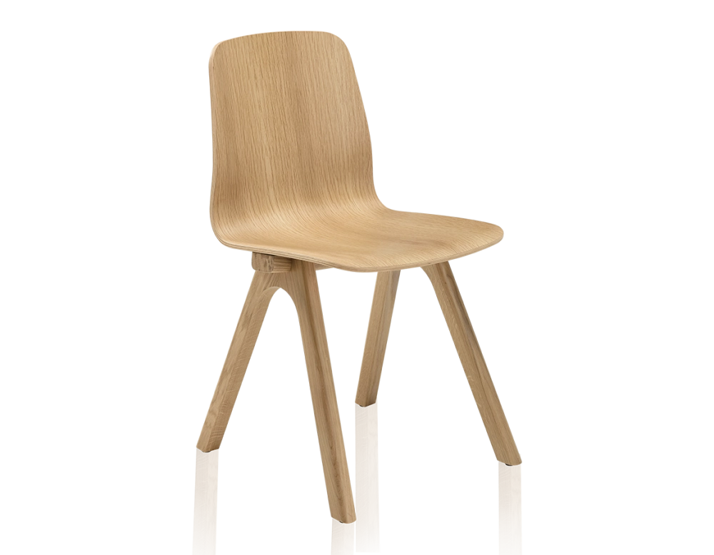 Chaise design en chêne teinte de bois naturelle Chaise design en chêne teinte de bois naturelle