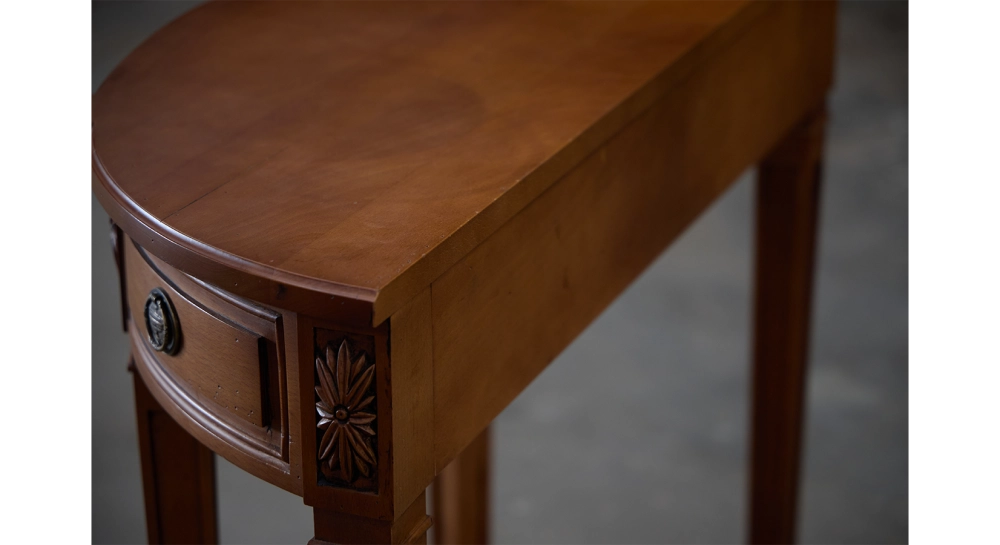 Console ancienne demi-lune style directoire bois teinte ancienne finition antiquaire poussée Console ancienne demi-lune style directoire bois teinte ancienne finition antiquaire poussée