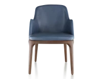 Chaise design avec accoudoirs bois teinte marron foncé et cuir bleu orage
