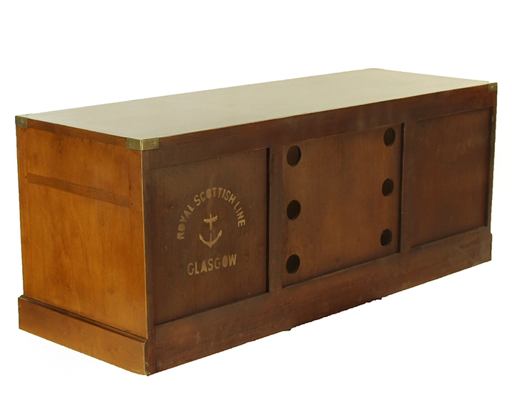 Meuble TV marine bois teinte merisier Meuble TV marine bois teinte merisier