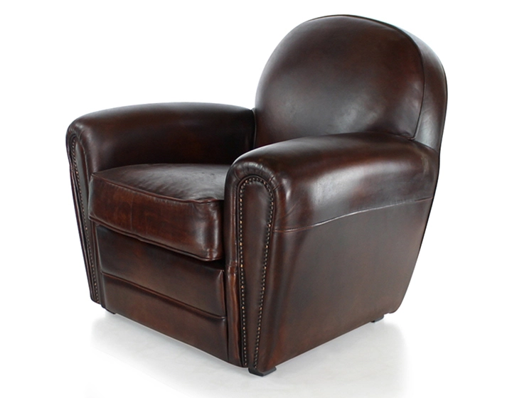 Fauteuil club cuir marron soutenu accoudoirs cloutés Fauteuil club cuir marron soutenu accoudoirs cloutés