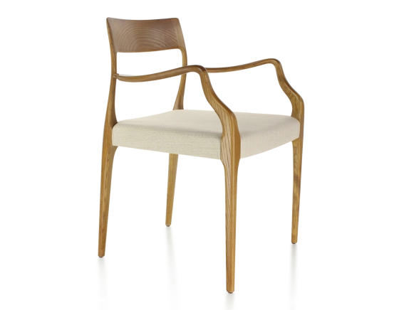Chaise scandinave avec accoudoirs bois teinte merisier assise tissu camel