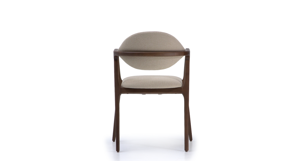 Chaise design avec accoudoirs en chêne bois teinte foncée et tissu gris Chaise design avec accoudoirs en chêne bois teinte foncée et tissu gris