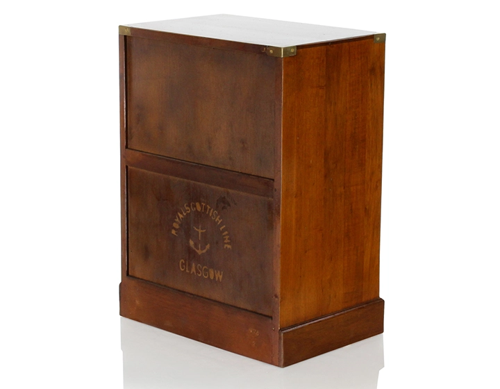 Commode marine petit modèle bois teinte merisier Commode marine petit modèle bois teinte merisier