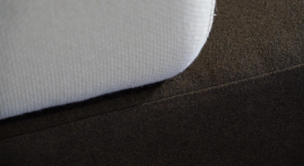 Antique 3 seater sofa tissu en laine bouillie marron