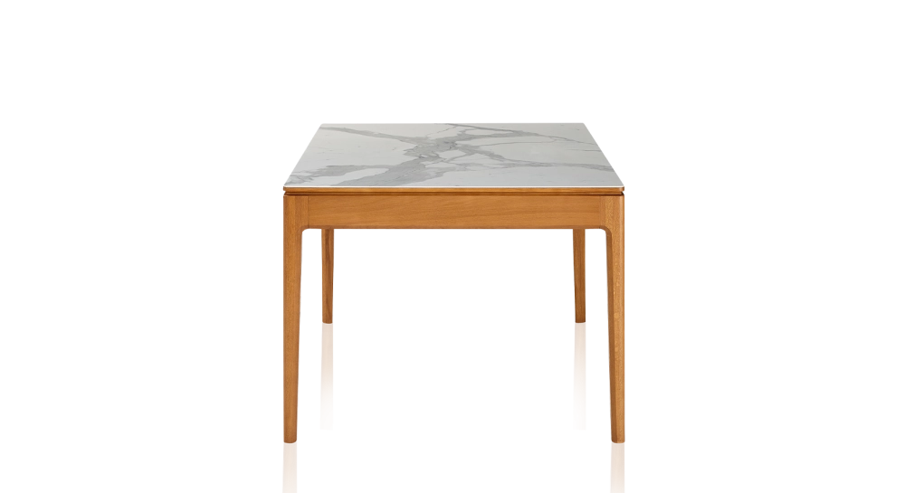 Dining table for 6 people in oak and ceramic with cherry-stained wood and white marble-effect ceramic top 140x90 cm Dining table for 6 people in oak and ceramic with cherry-stained wood and white marble-effect ceramic top 140x90 cm