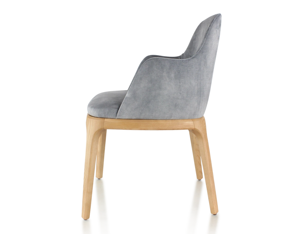 Chaise design avec accoudoirs bois teinte naturelle et tissu velours gris Chaise design avec accoudoirs bois teinte naturelle et tissu velours gris
