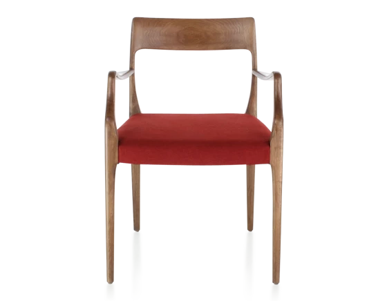Chaise scandivave avec accoudoirs bois teinte noyer assise tissu bordeaux
